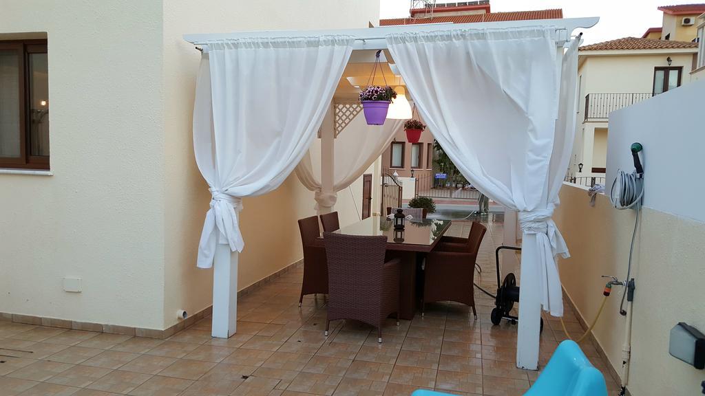 Gabriel Villa โปรทาราส ภายนอก รูปภาพ